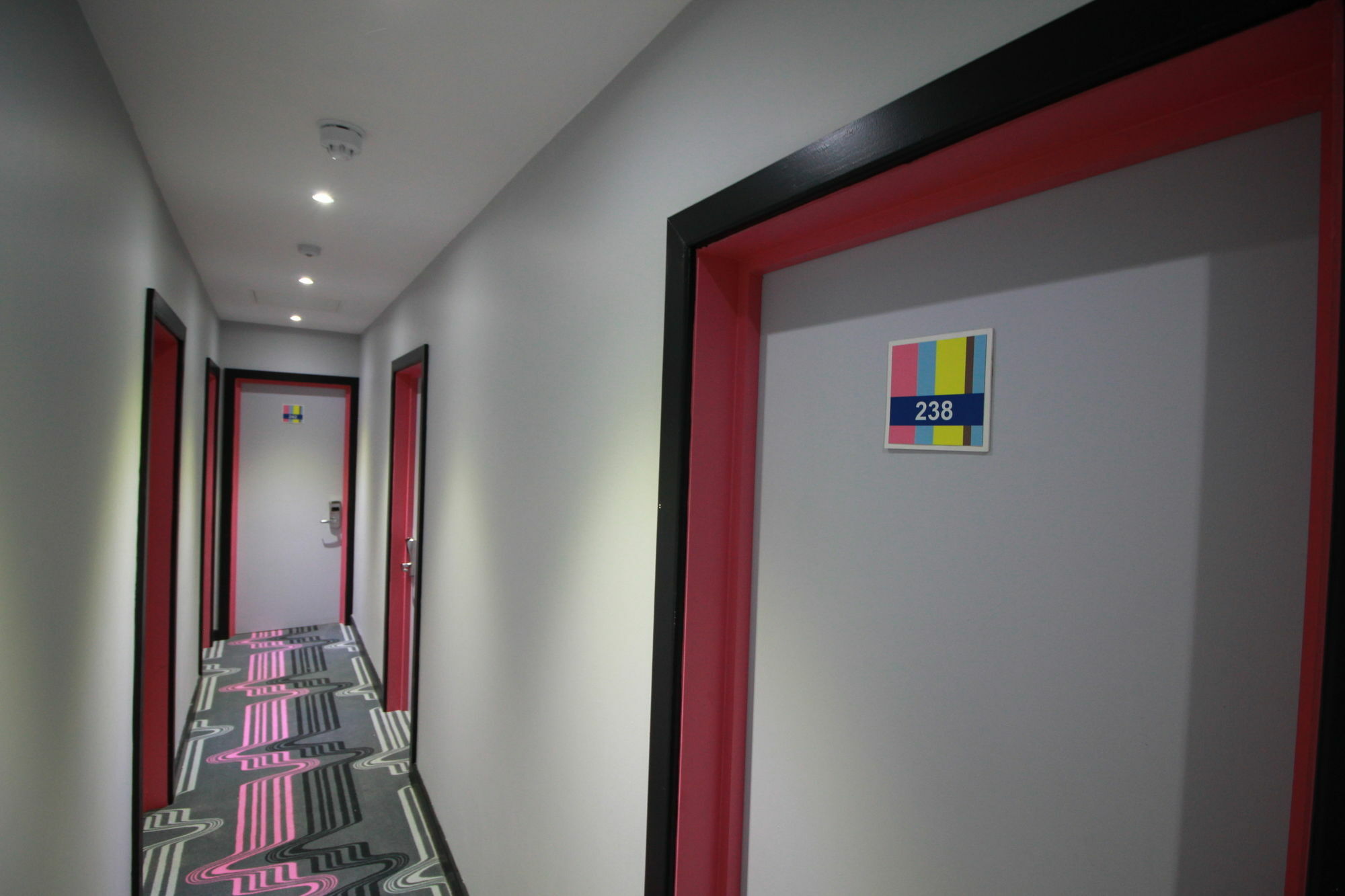 Best Western London Peckham Hotel Exterior foto