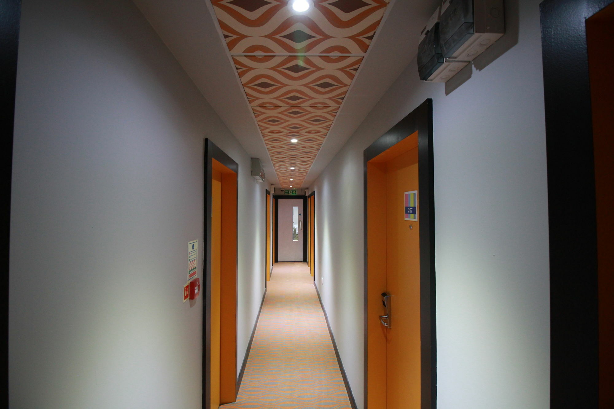 Best Western London Peckham Hotel Exterior foto
